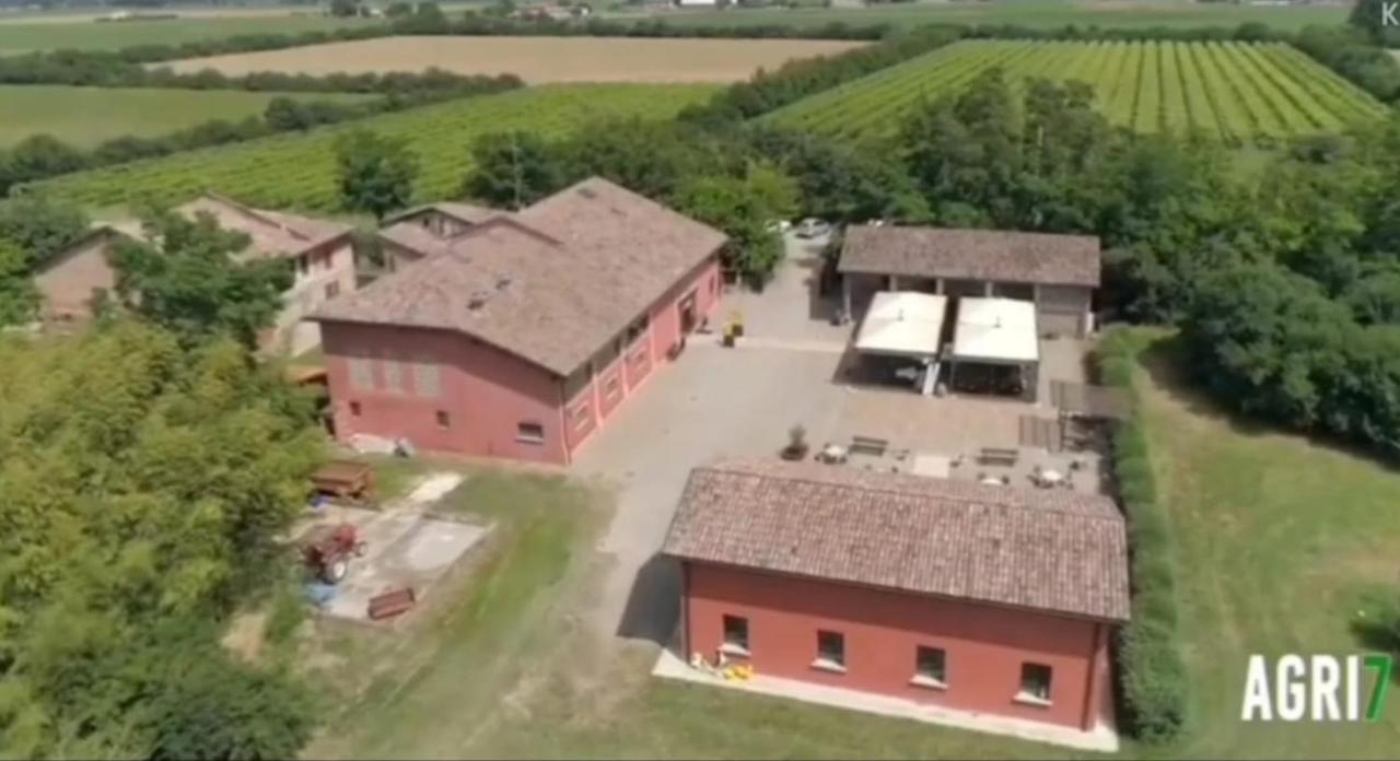 Agriturismo Corte Dei Landi Cade Extérieur photo